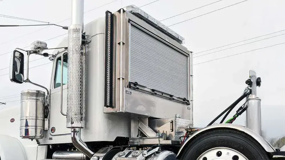 Breaking Down the Roll-Up Door Enclosed Headache Rack for Semi Trucks