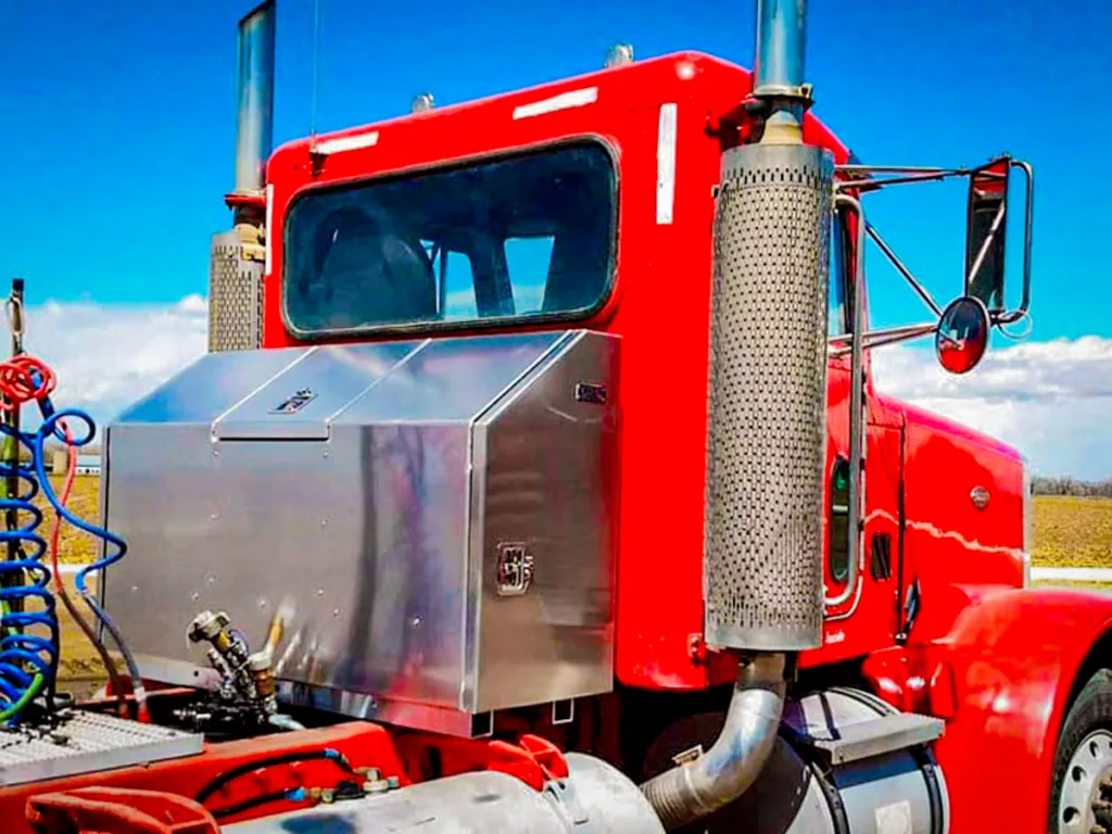 Custom Day Cab Semi Truck Toolbox