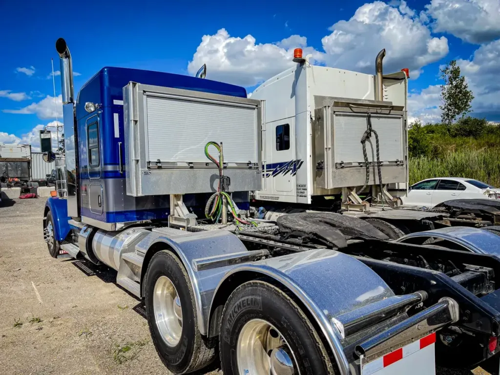 Roll-Up Door Enclosed Headache Rack on a Semi Truck