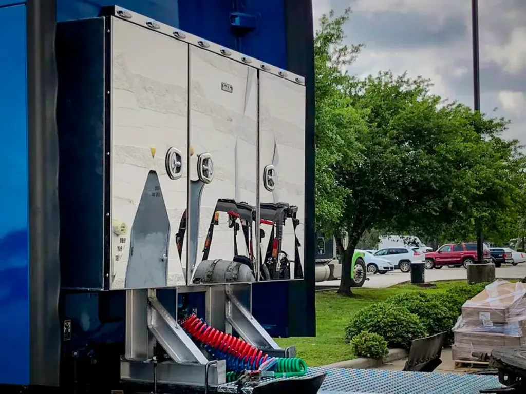 Stainless Steel Enclosed Headache Rack on a Semi Truck